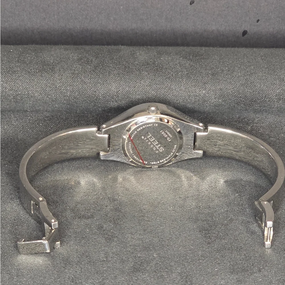 Fossil‎ Steel Watch Women OS Silver Bangle Roman Numeral Elegant
